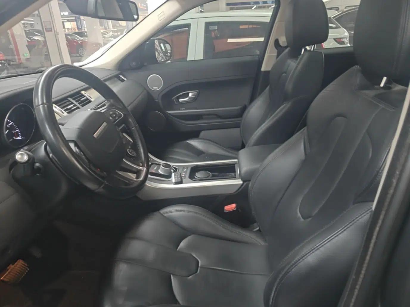 Land Rover Range Evoque 2015 2.0T Five-Door Zhiyao Edition — миниатюра 17
