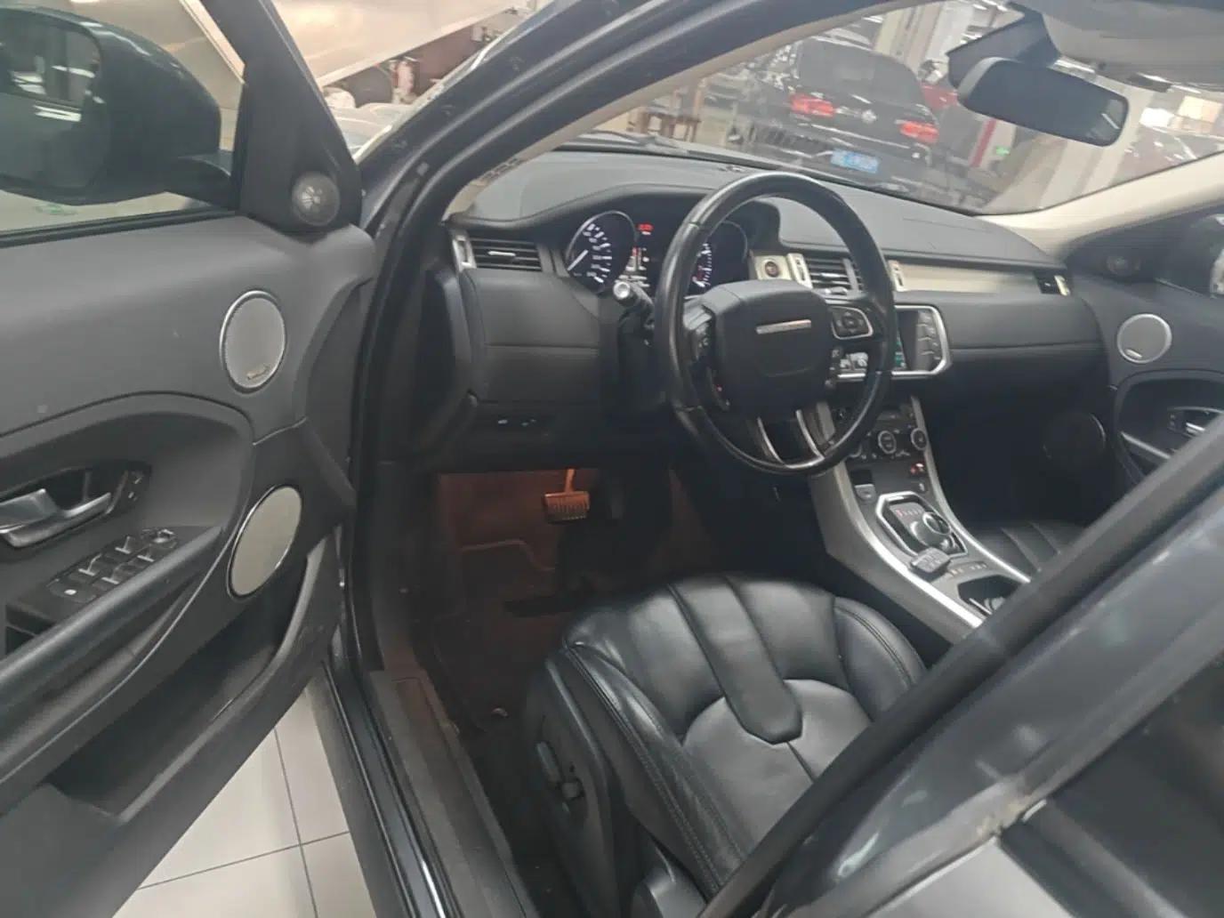 Land Rover Range Evoque 2015 2.0T Five-Door Zhiyao Edition — миниатюра 18