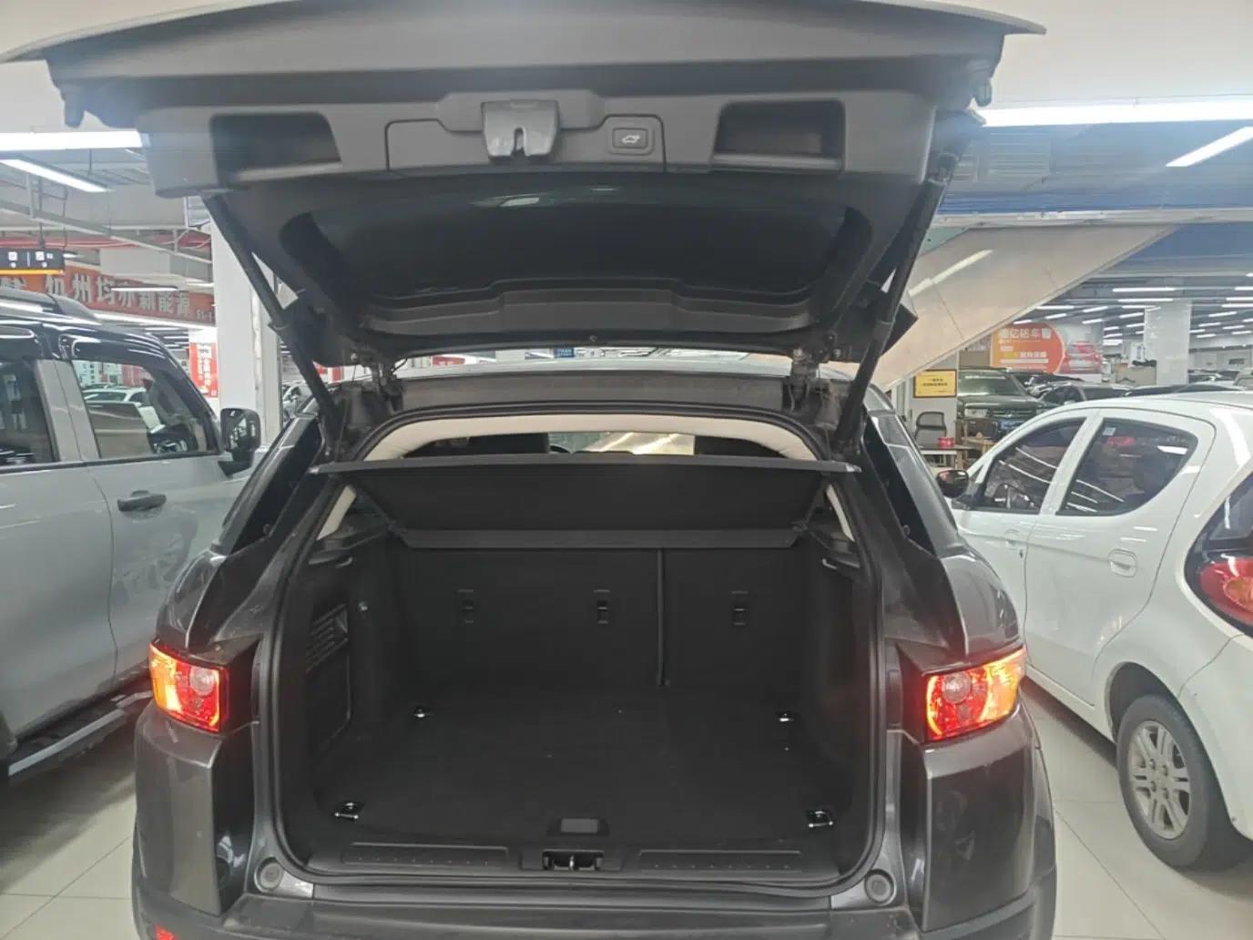 Land Rover Range Evoque 2015 2.0T Five-Door Zhiyao Edition — миниатюра 21