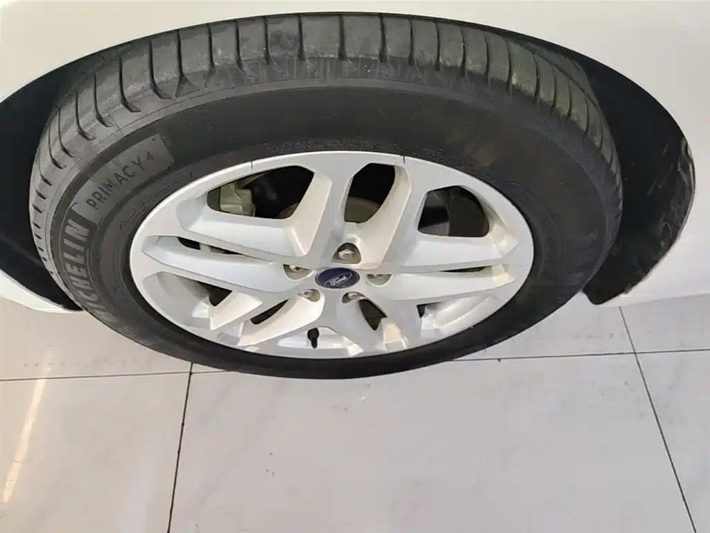 2013 Ford Mondeo 1.5L GTDi180 Fashion Edition — миниатюра 23