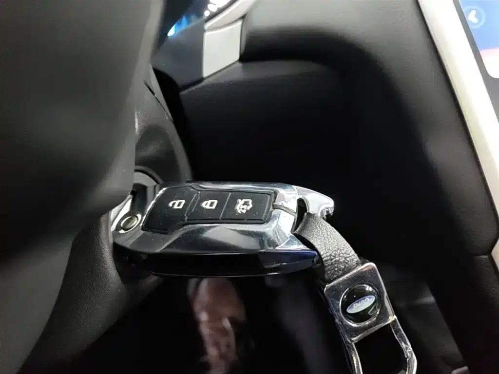 2013 Ford Mondeo 1.5L GTDi180 Fashion Edition — миниатюра 9