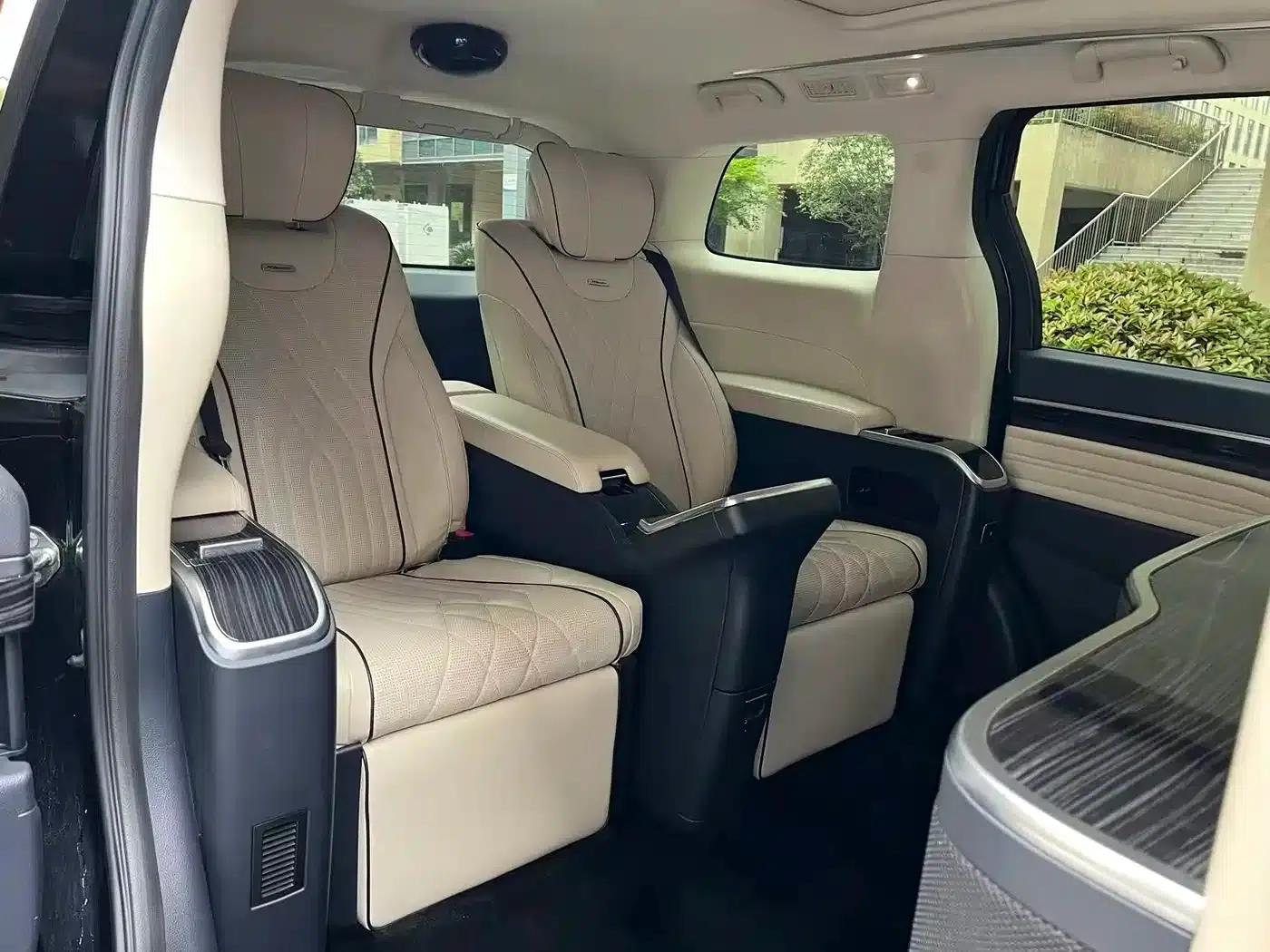 Trumpchi M8 2021 Master Series 390T Four-Seat Glory Edition — миниатюра 8