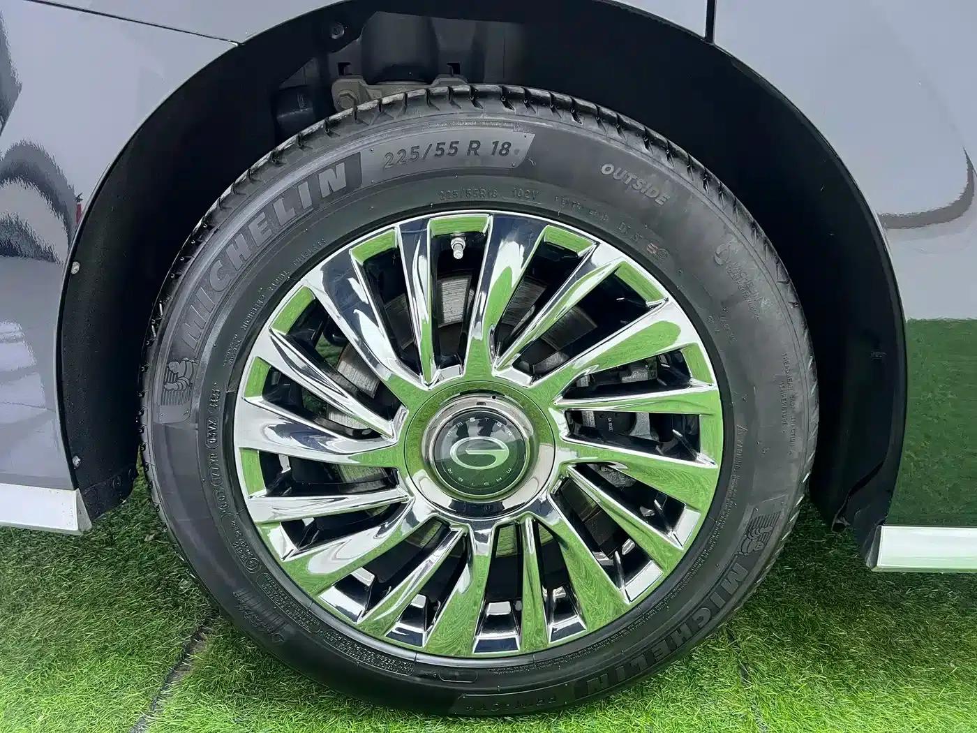 Trumpchi M8 2023 Master Series 400T Supreme Edition — миниатюра 22