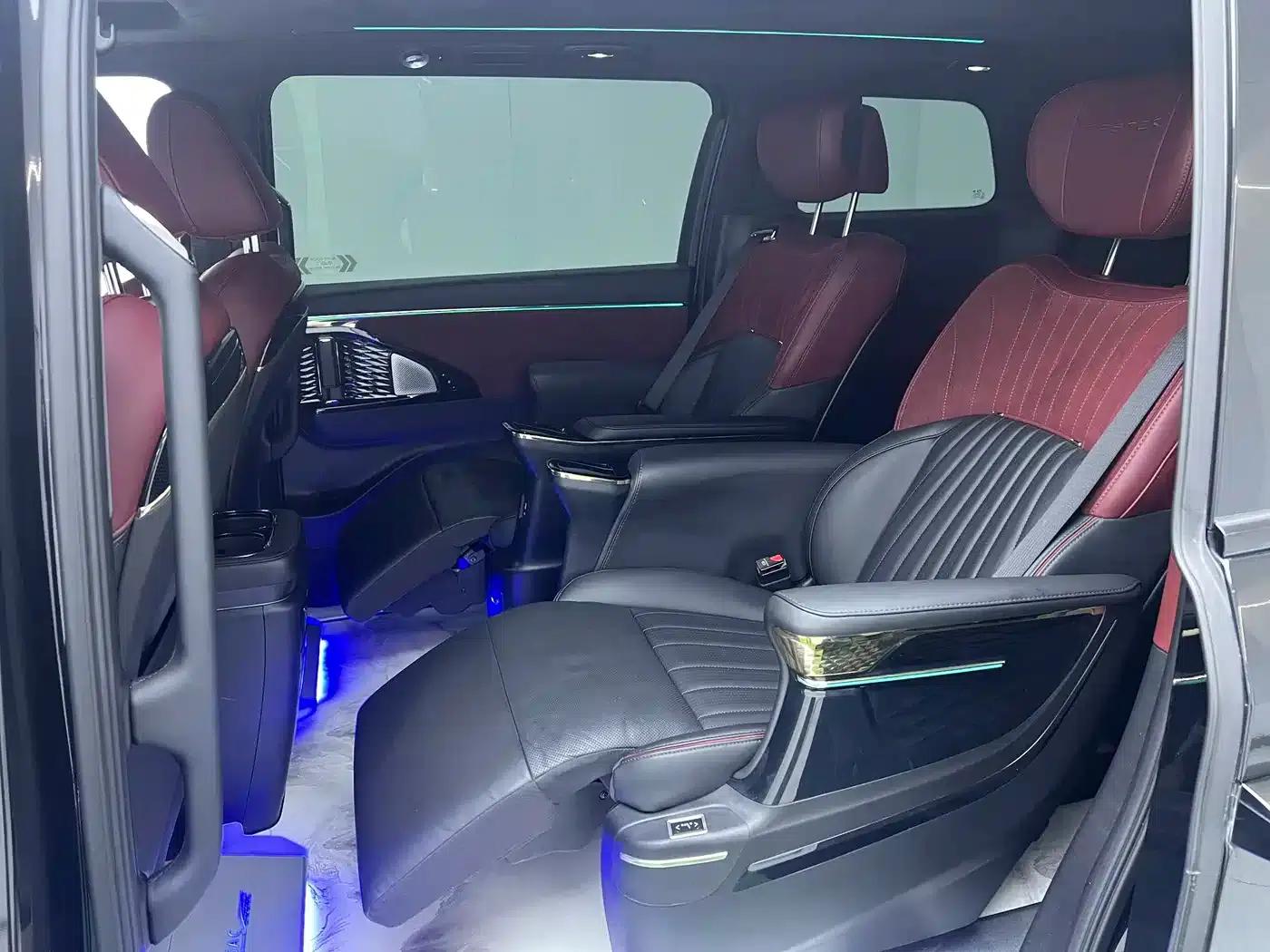 Trumpchi M8 2023 Master Series 400T Supreme Edition — миниатюра 10
