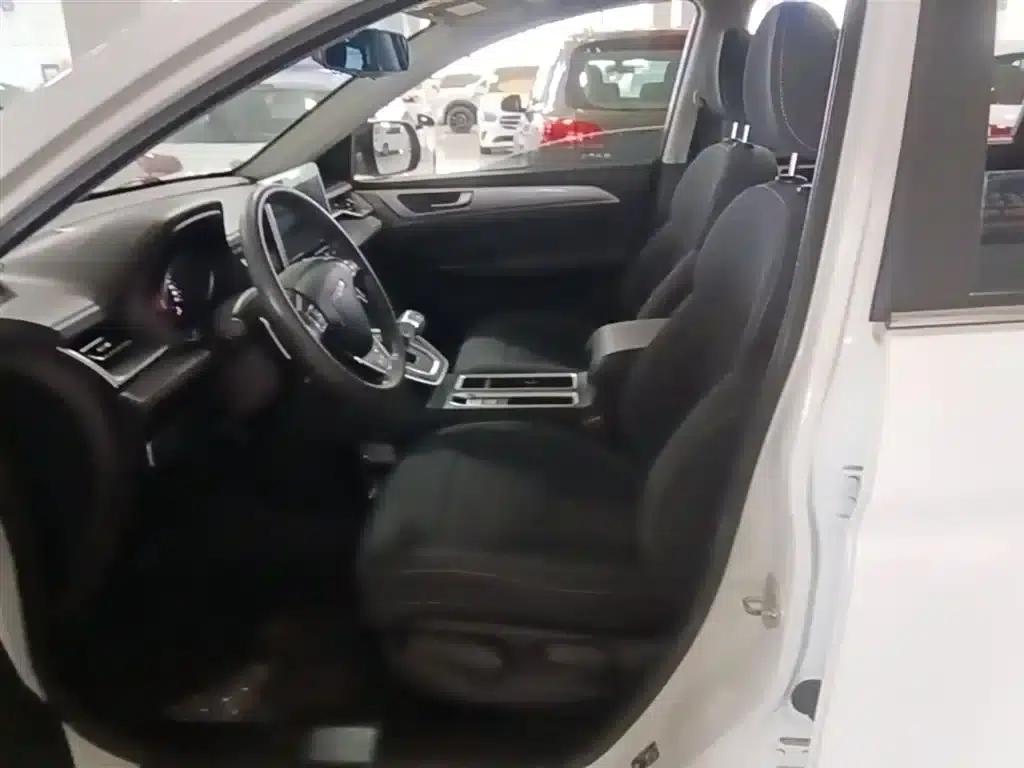 Haval M6 2021 PLUS 1.5T DCT Elite Intelligent Connectivity Edition — миниатюра 15