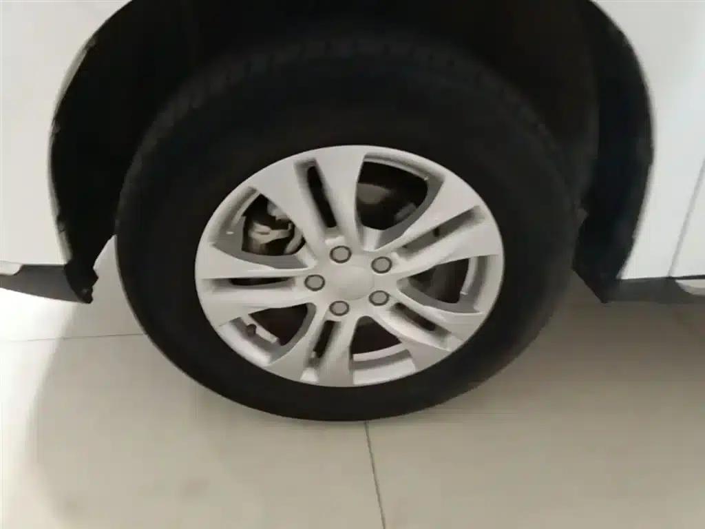 Haval M6 2021 PLUS 1.5T DCT Elite Intelligent Connectivity Edition — миниатюра 23