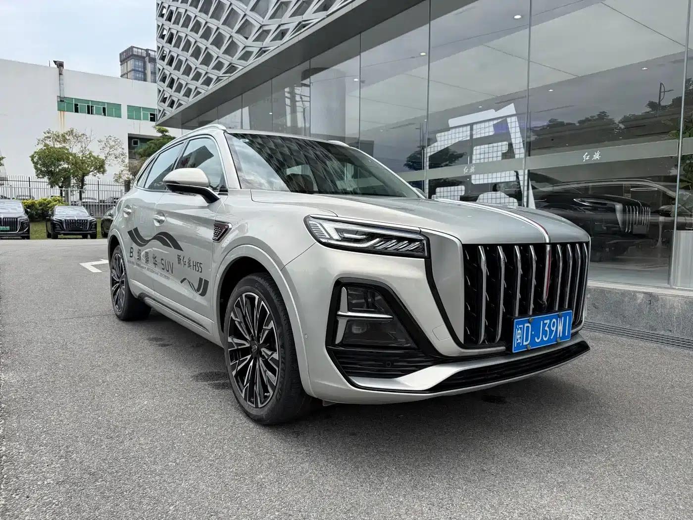 Hongqi HS5 2023 2.0T AWD Flagship Pro Edition — миниатюра 3