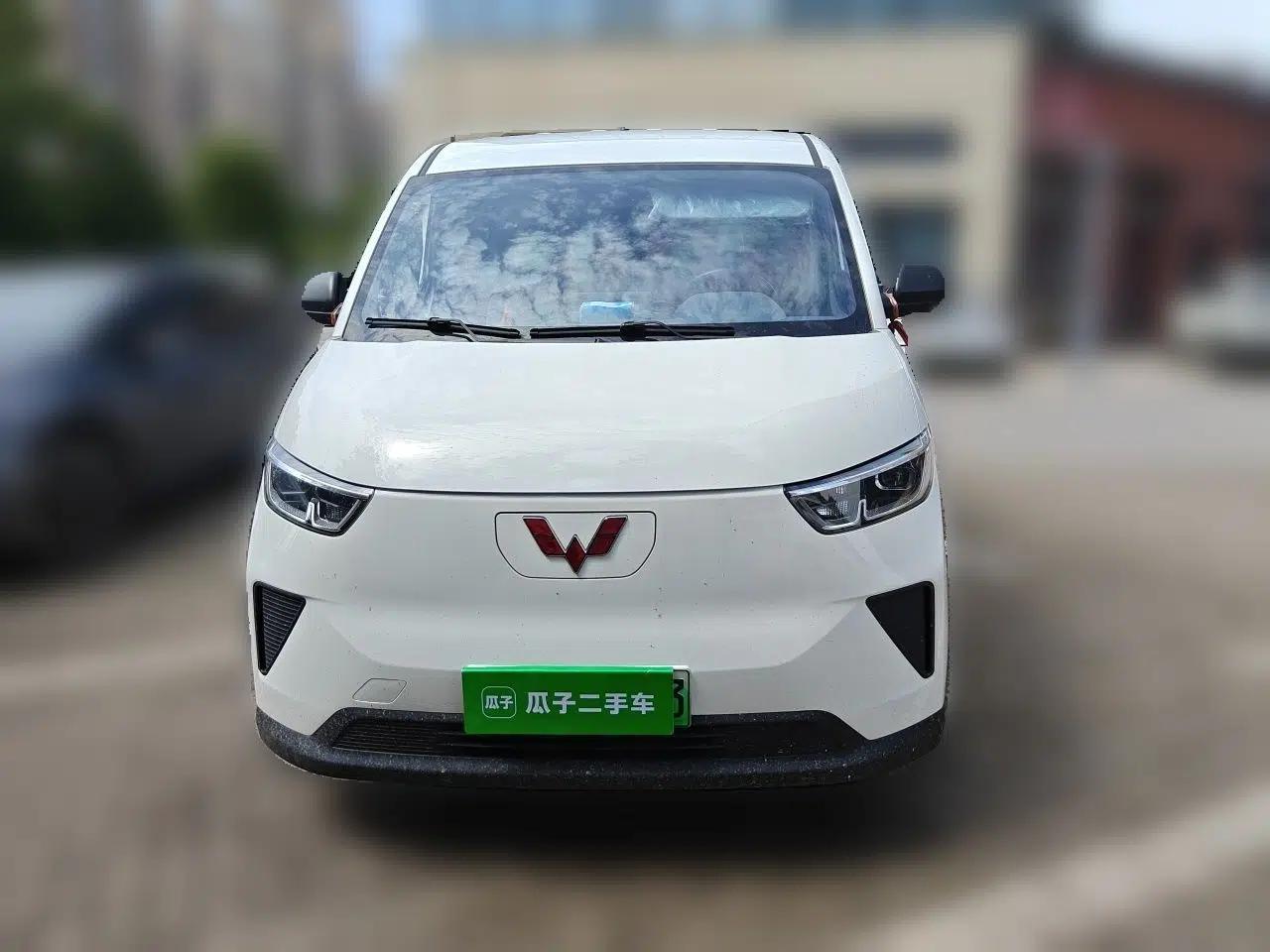 Wuling Yangguang 2024 300KM Comfort Version Passenger Van 75kW — миниатюра 2
