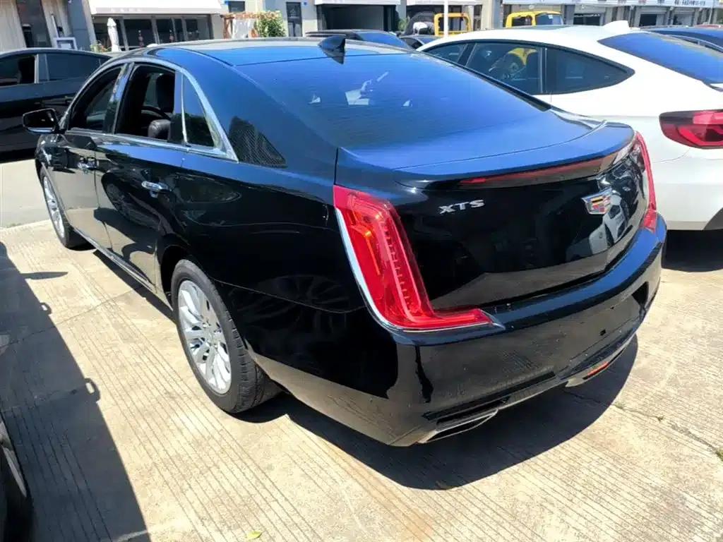 2018 Cadillac XTS 28T Technology Edition — миниатюра 4