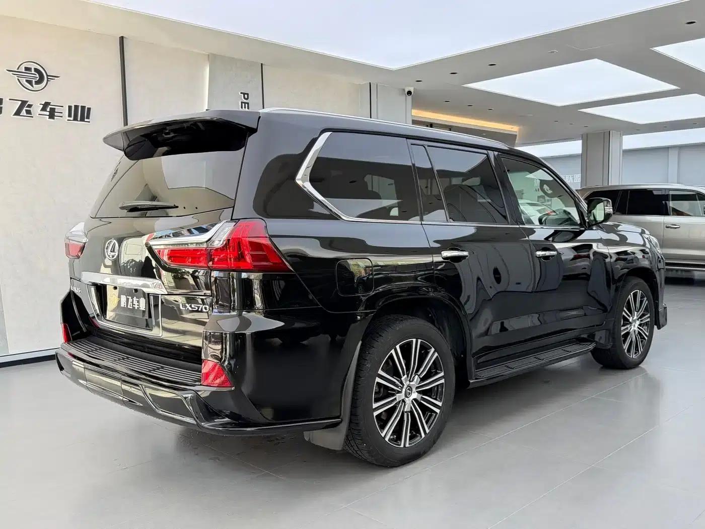 Lexus LX 2020 570 Canadian Spec — миниатюра 18