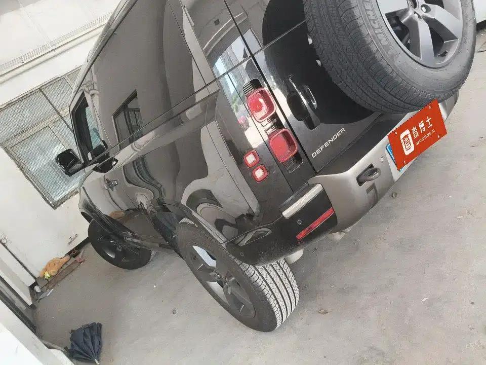 2023 Land Rover Defender 90 2.0T P300 X-DYNAMIC HSE — миниатюра 4