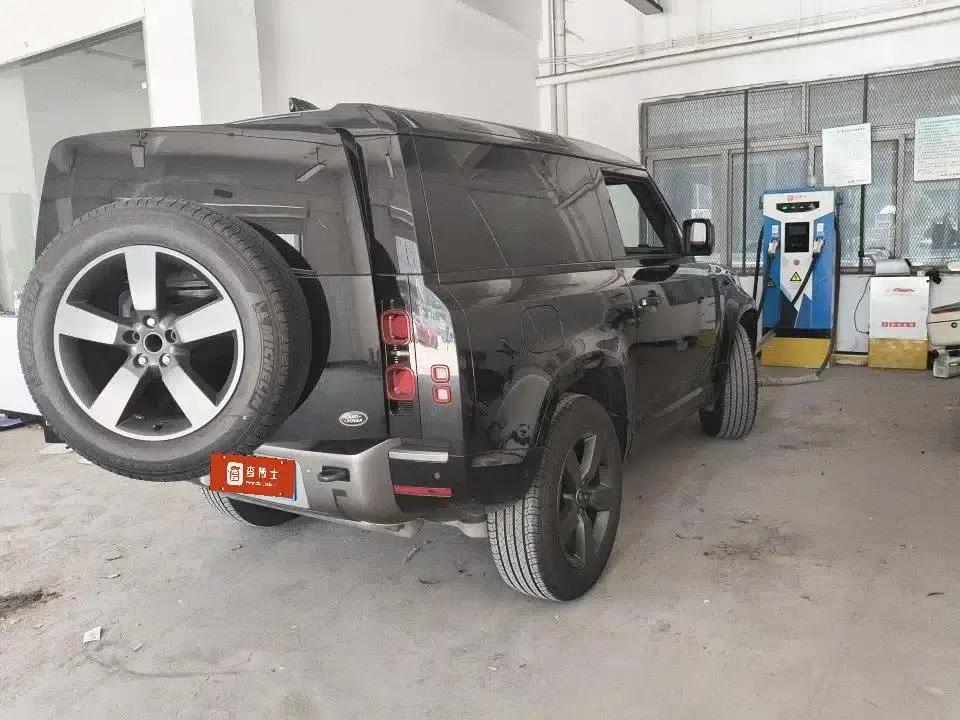 2023 Land Rover Defender 90 2.0T P300 X-DYNAMIC HSE — миниатюра 5