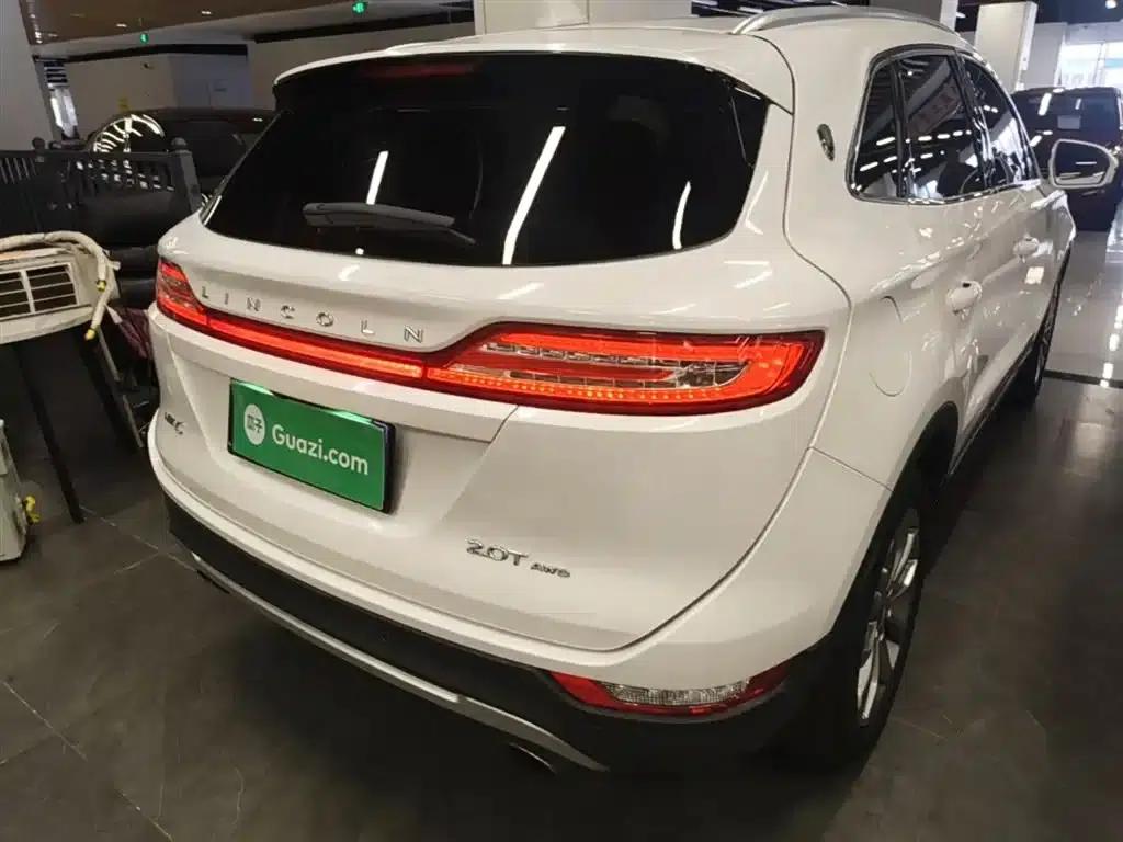 Lincoln MKC 2018 2.0T AWD Premium Edition — миниатюра 6