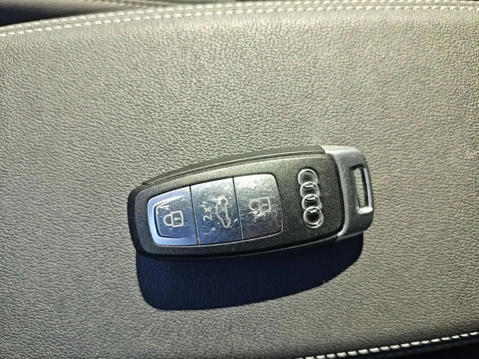 Audi A3 2022 Sportback 35 TFSI Fashionable Sports Model — миниатюра 12