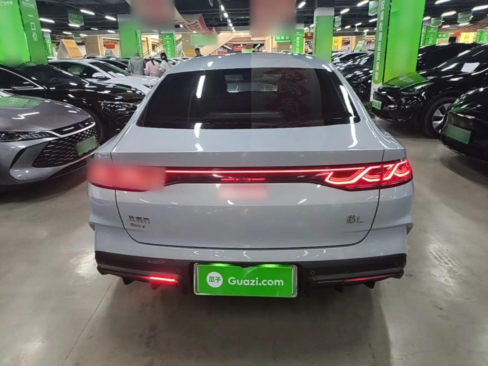 BYD Qin L 2024 DM-i 80KM Beyond Model — миниатюра 5