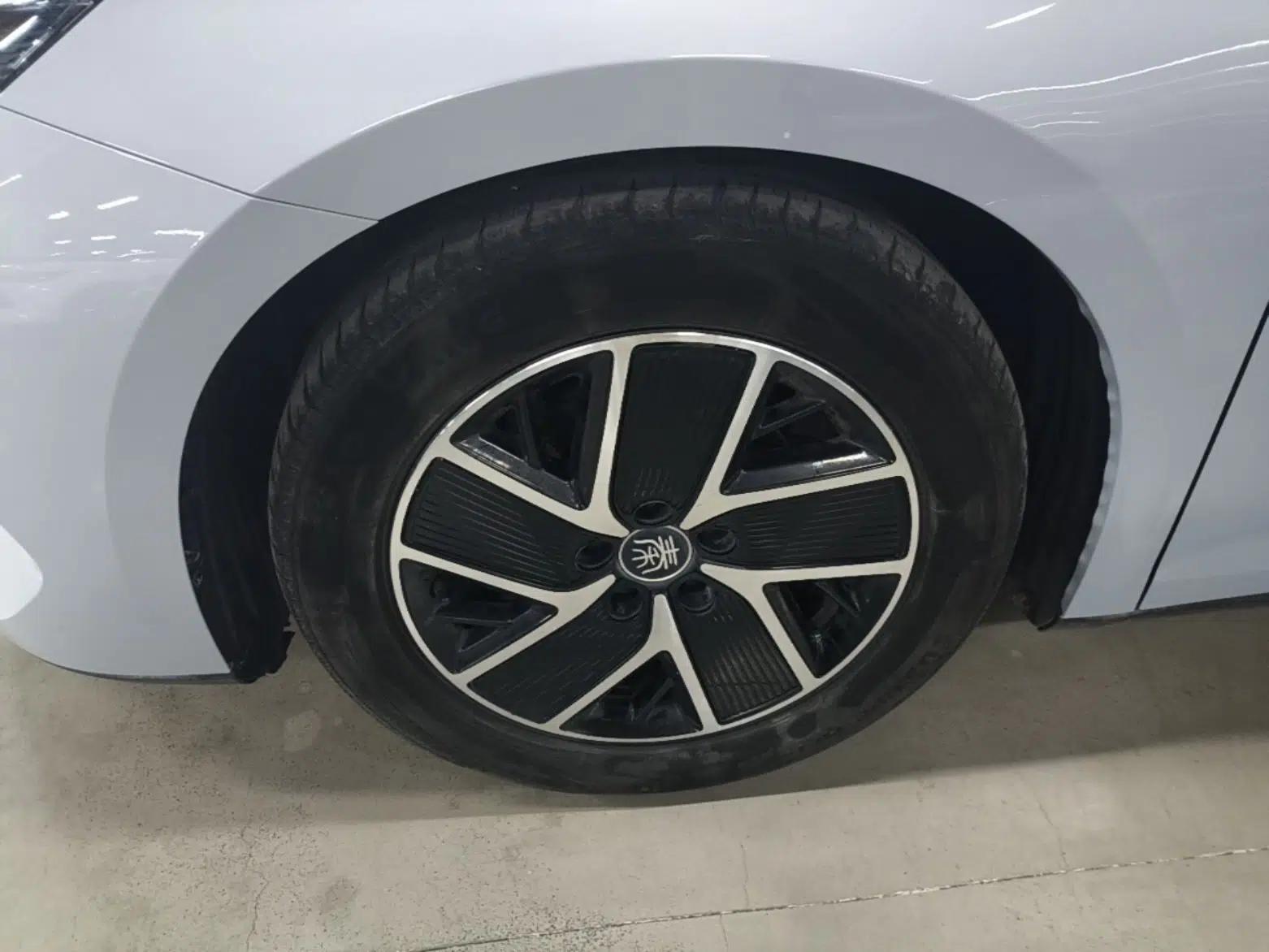 BYD Qin L 2024 DM-i 80KM Beyond Model — миниатюра 8