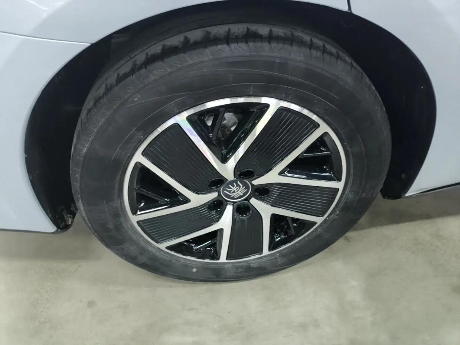 BYD Qin L 2024 DM-i 80KM Beyond Model — миниатюра 10