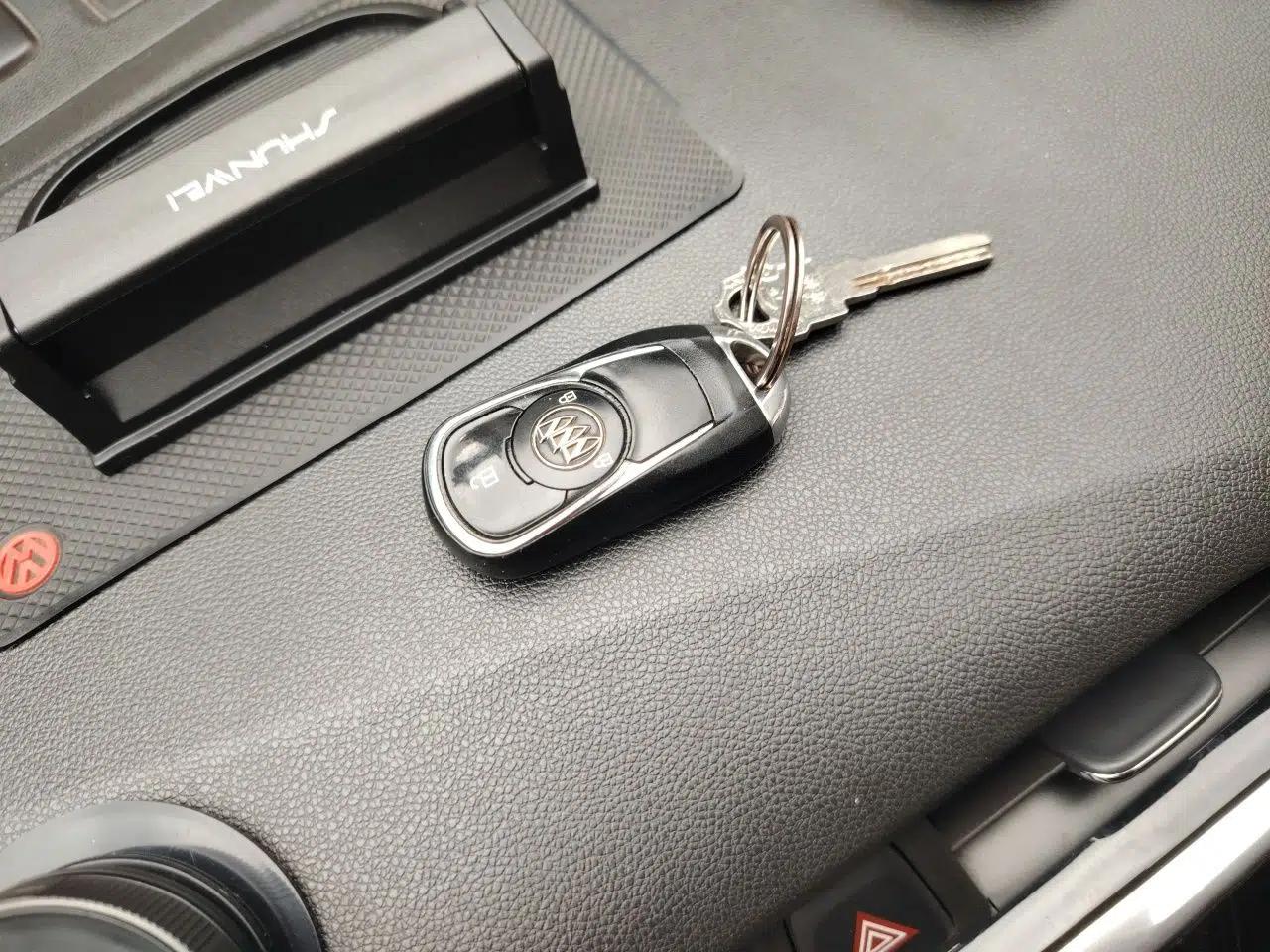 Buick Excelle 2018 15N CVT Luxury Version — миниатюра 17