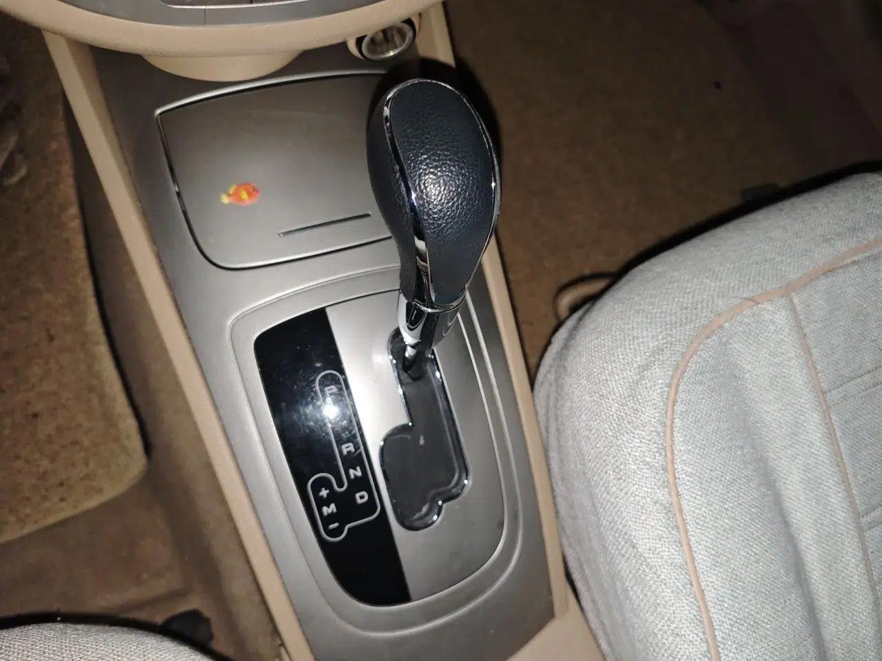 Buick Excelle 2013 1.5L Automatic Classic Model — миниатюра 15