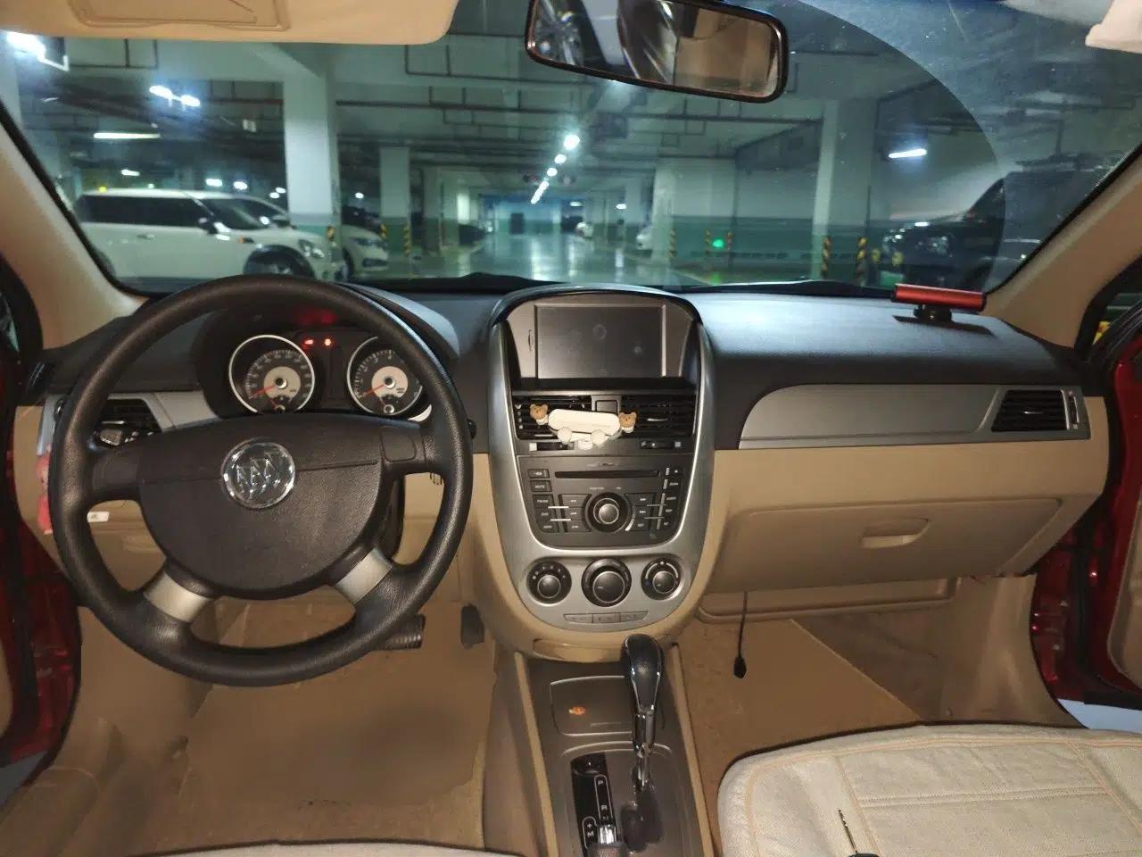 Buick Excelle 2013 1.5L Automatic Classic Model — миниатюра 10