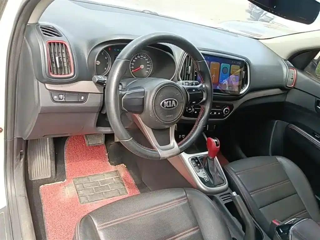 KX3 Sportage 2017 1.6T Automatic Premium Edition — миниатюра 10