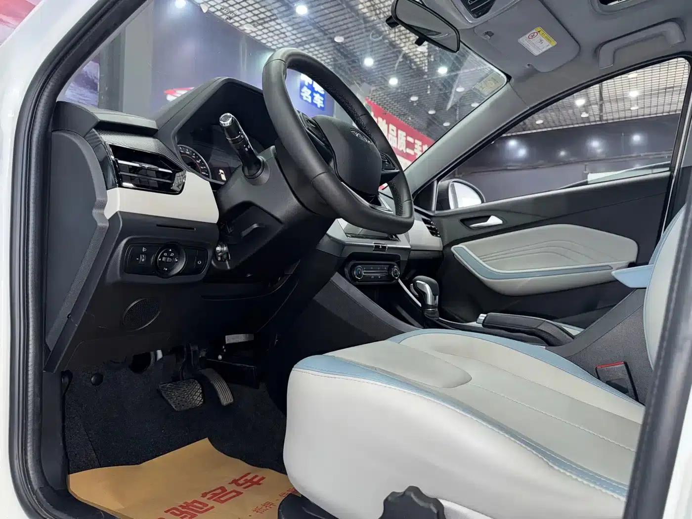 Chery Tiggo 3x 2022 Diamond Edition 1.5L CVT Elite Edition — миниатюра 15