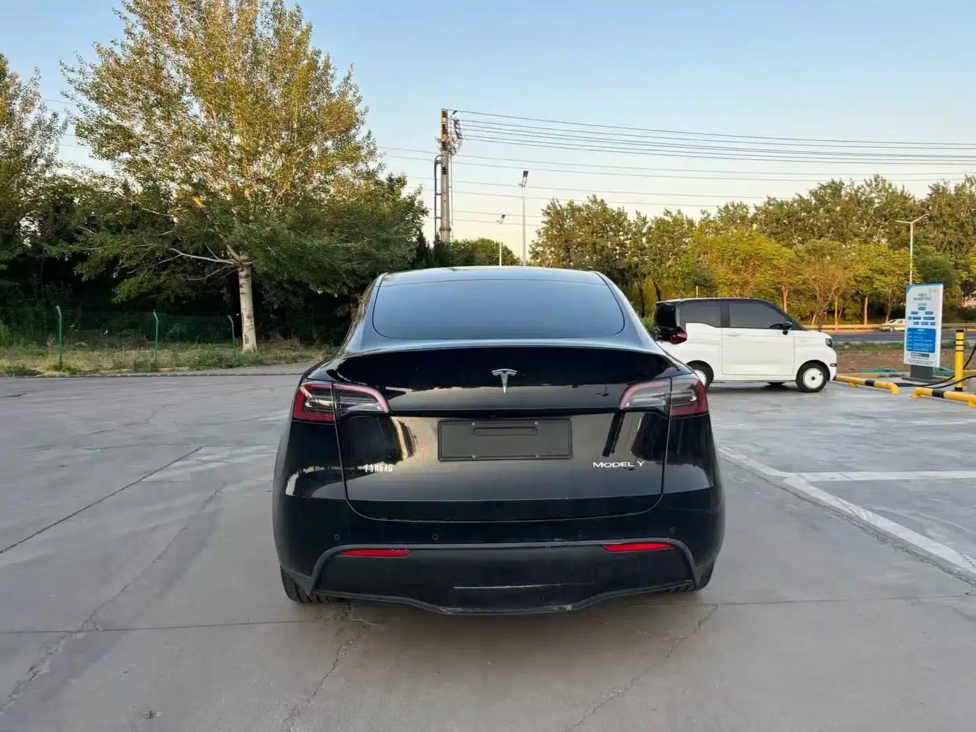 Model Y 2022 Facelift Rear-Wheel Drive Version — миниатюра 17