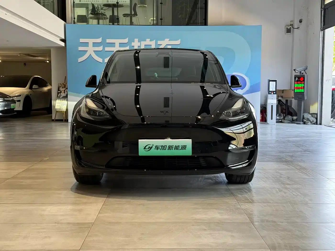 Model Y 2022 Facelift Long Range All-Wheel Drive Version — миниатюра 2