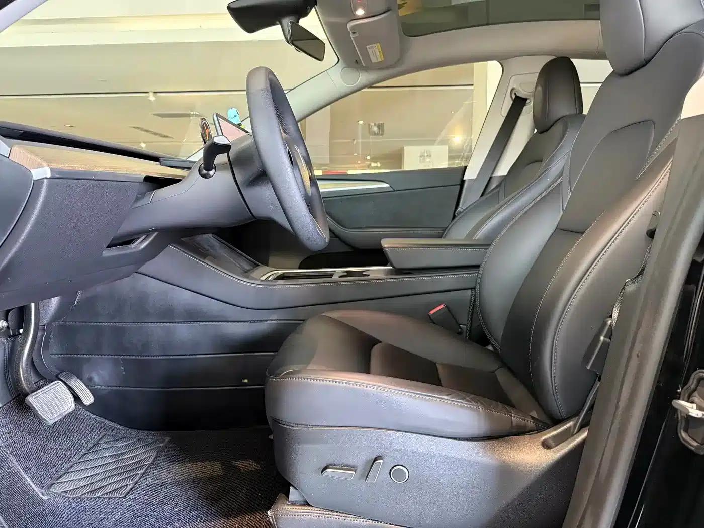 Model Y 2022 Facelift Long Range All-Wheel Drive Version — миниатюра 4
