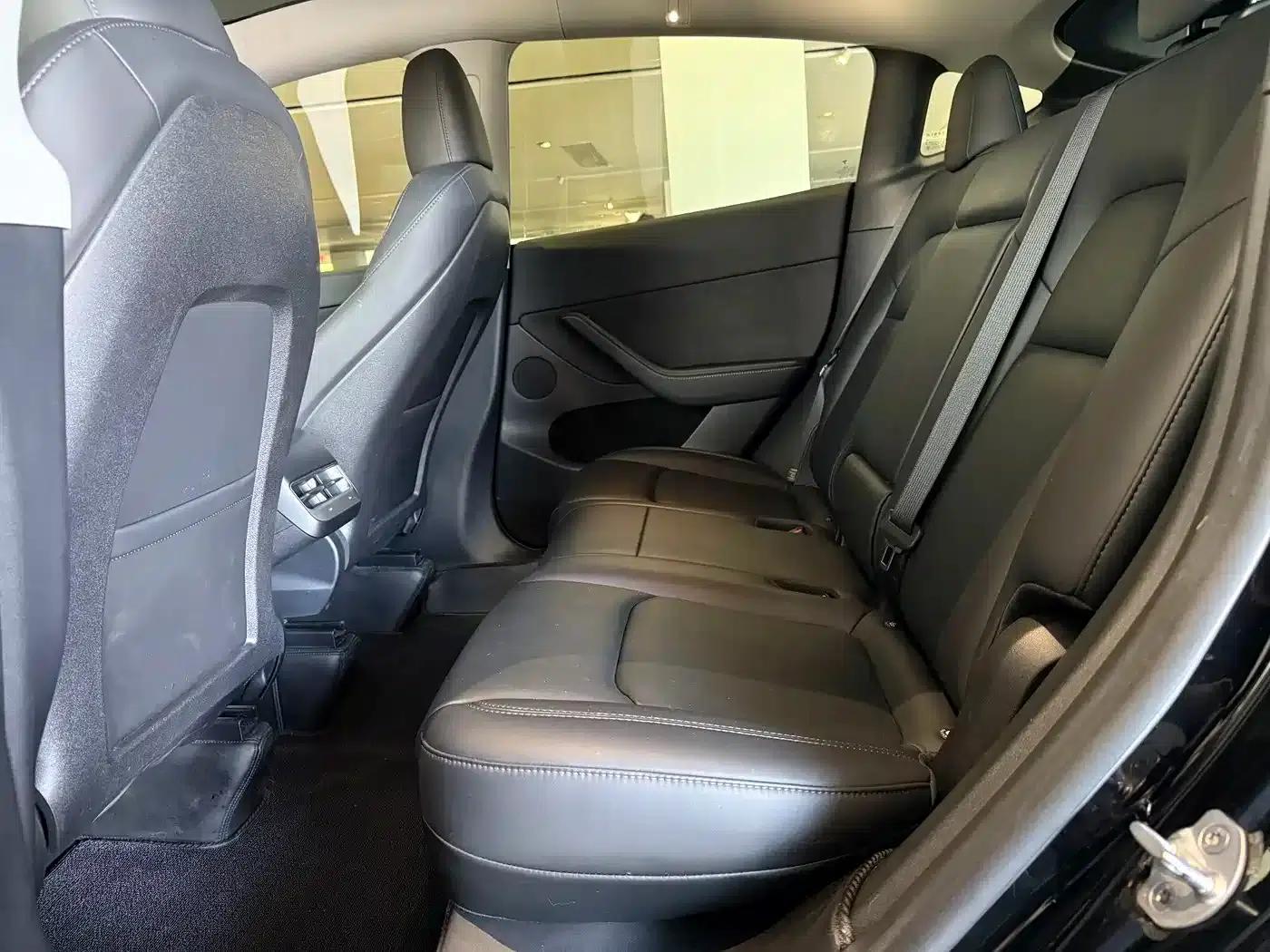 Model Y 2022 Facelift Long Range All-Wheel Drive Version — миниатюра 6