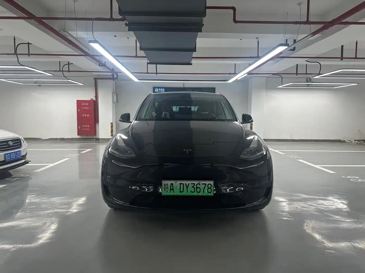 Model Y 2023 Rear-Wheel Drive — миниатюра 2