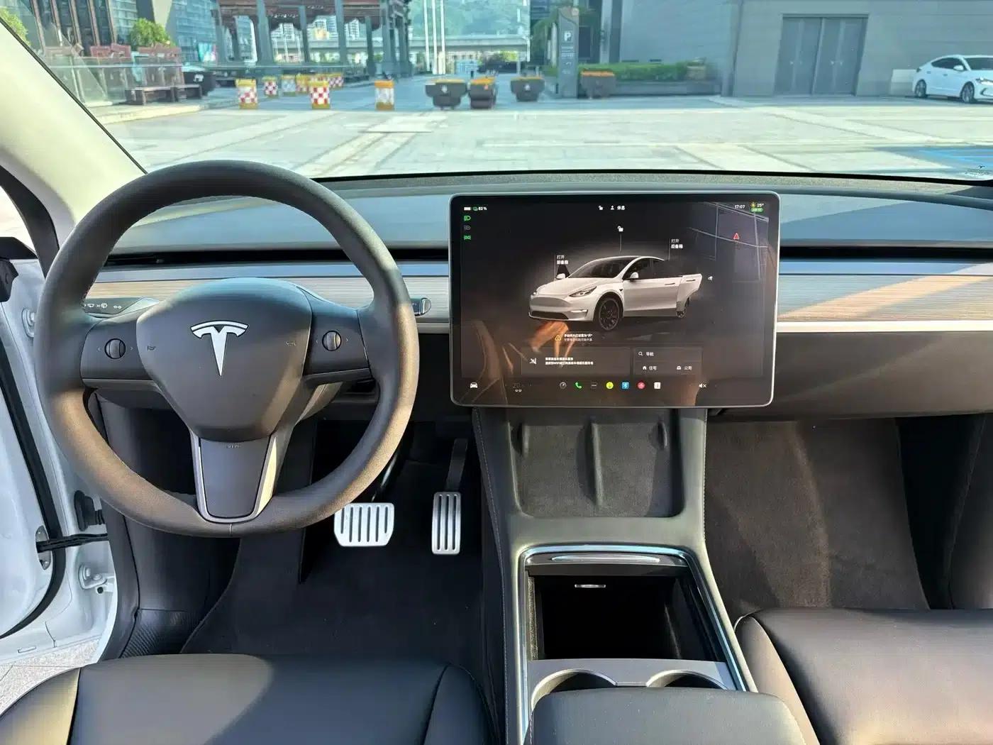 Model Y 2022 Performance All-Wheel Drive — миниатюра 9