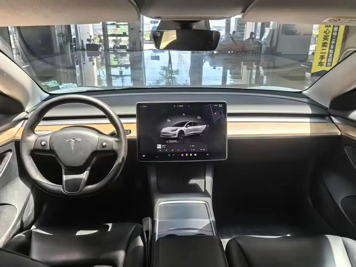 Model 3 2022 Rear-Wheel Drive — миниатюра 5