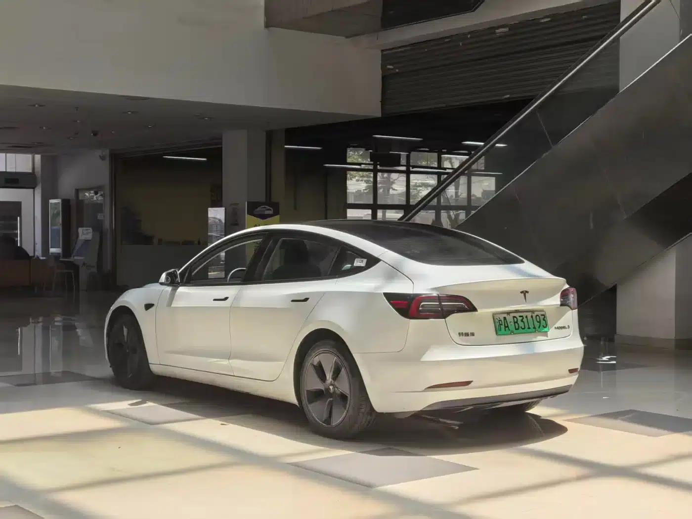 Model 3 2022 Rear-Wheel Drive — миниатюра 9