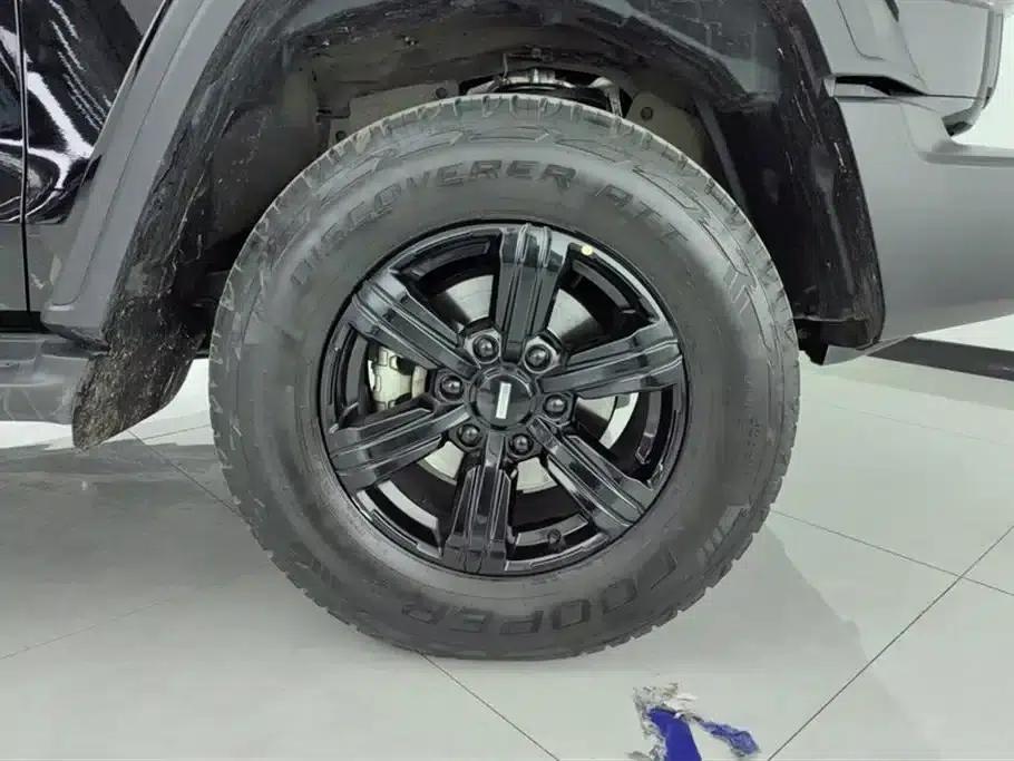 Tank 300 2021 Off-Road Edition 2.0T Conqueror — миниатюра 6