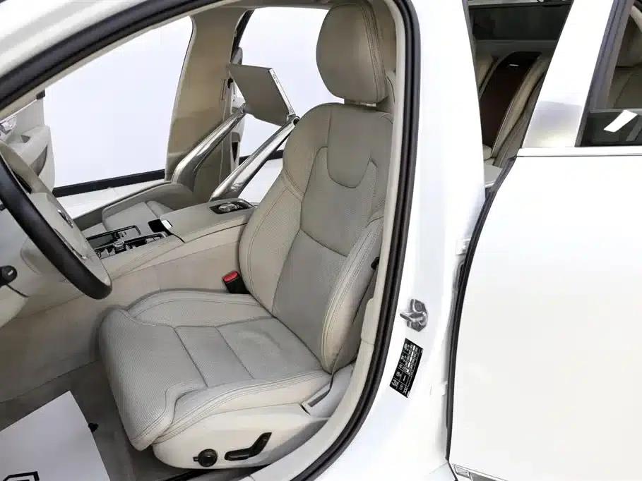 2019 Volvo S90 Plug-in Hybrid T8 E-Drive Hybrid Luxury Edition 3-seater (China VI Emission Standard) — миниатюра 7