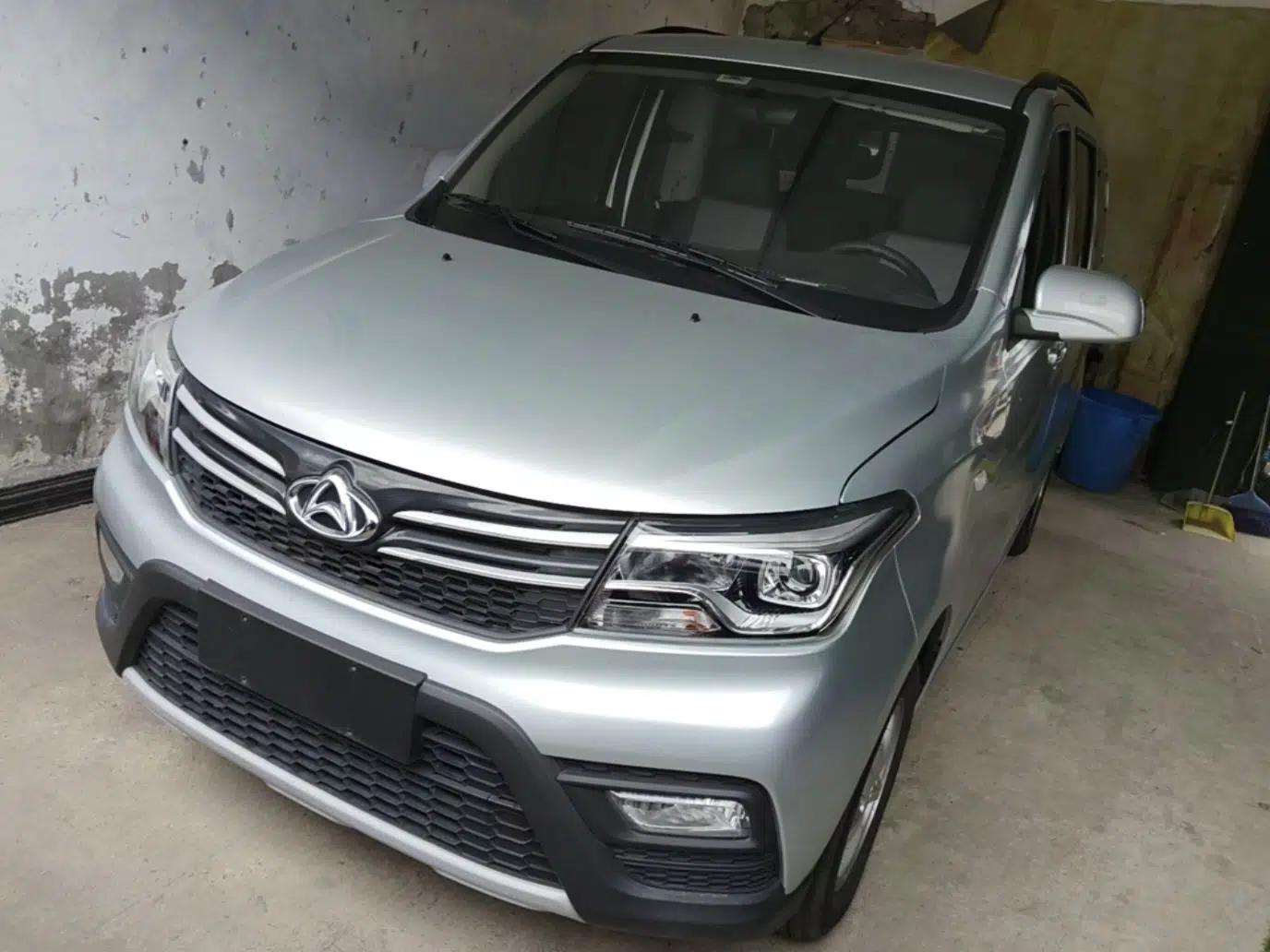 CHANGAN KAICHENG Ounuo S 2023 1.5L Deluxe Edition Dual-Steaming Air-Conditioned Passenger Van JL473QG 7 Seats — миниатюра 1