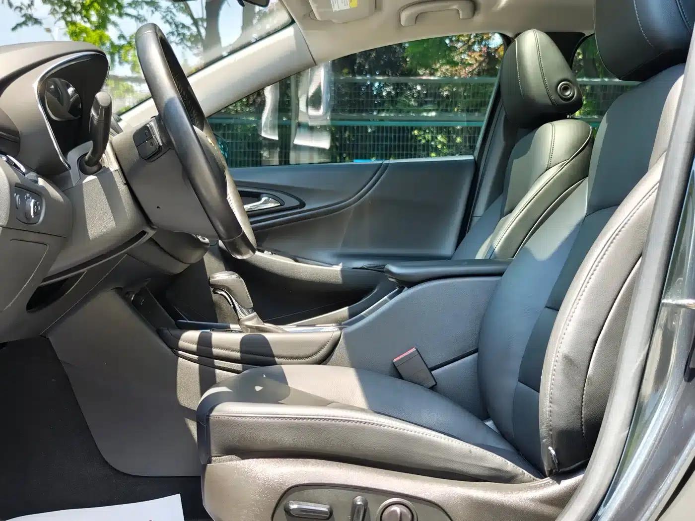 2018 Chevrolet Malibu XL 530T Automatic Elite Edition — миниатюра 10