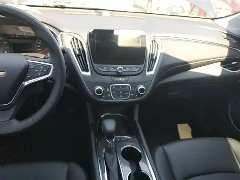 Chevrolet Malibu XL 2021 535T Automatic Sport Edition — миниатюра 13