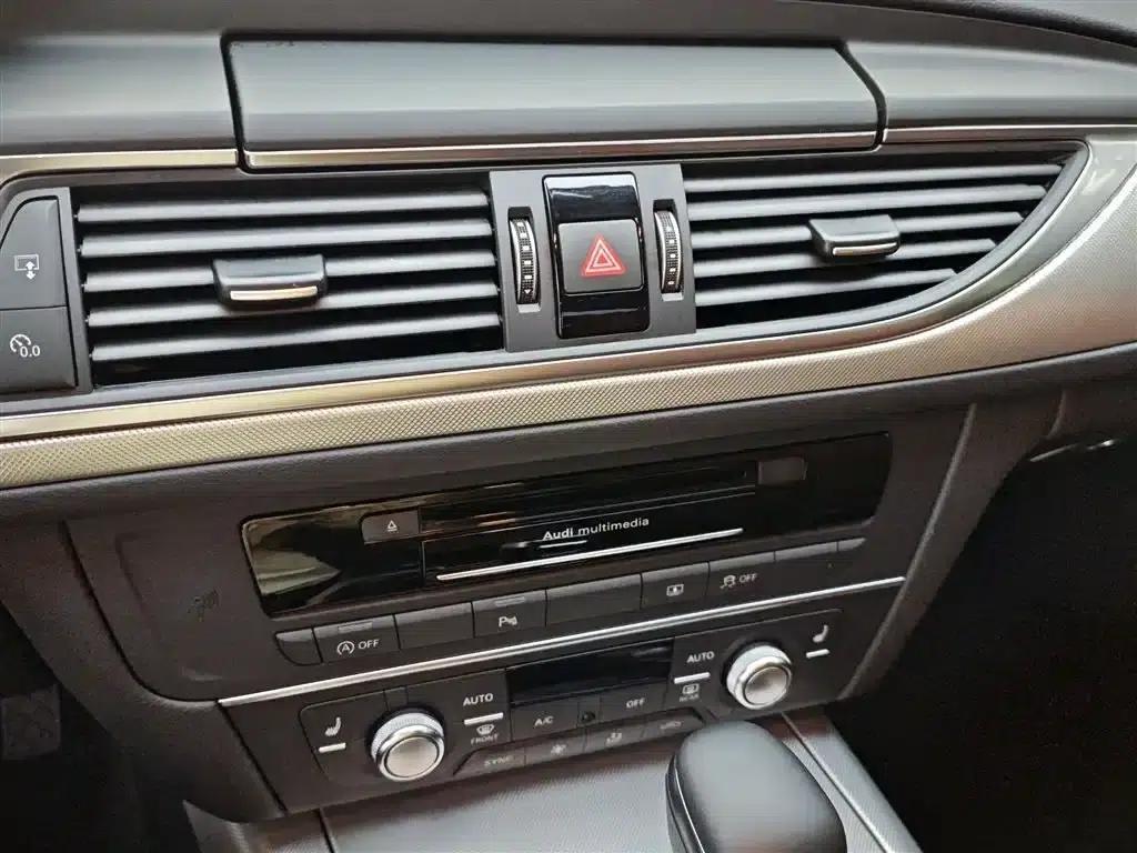 Audi A6L 2018 30th Anniversary Edition 35 TFSI Fashion Model — миниатюра 9