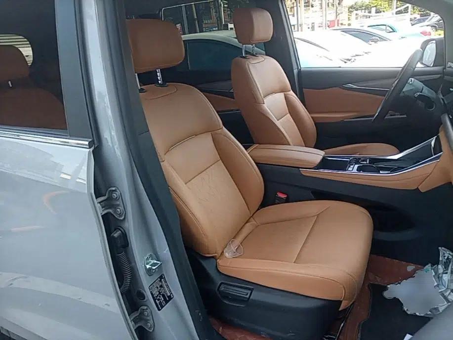 SAIC MAXUS G50 PHEV 2025 Leading Edition — миниатюра 23