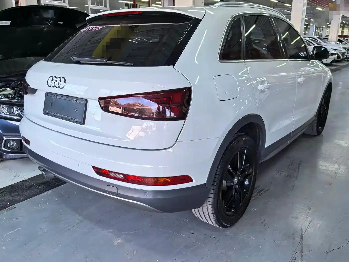 Audi Q3 2018 30th Anniversary Edition 30 TFSI Fashion Model — миниатюра 6