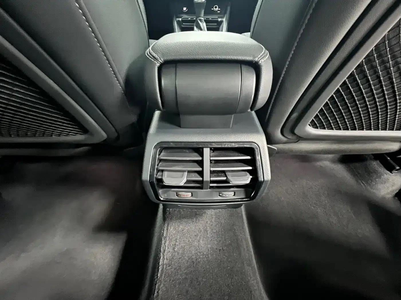 Audi Q3 2022 35 TFSI Fashion Dynamic Edition — миниатюра 22
