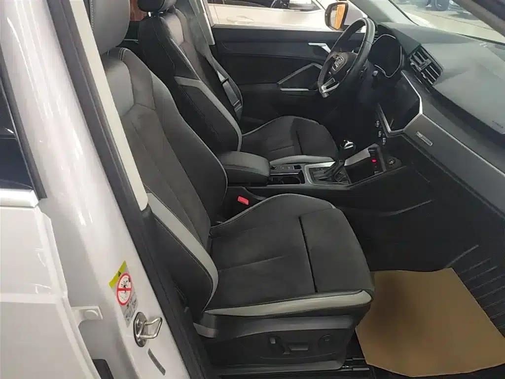 Audi Q3 2021 35 TFSI Fashion Dynamic Edition — миниатюра 25