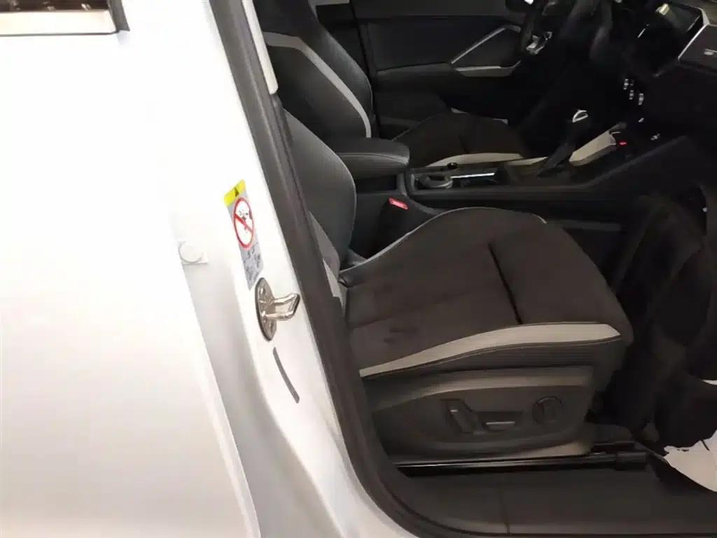 Audi Q3 2019 35 TFSI Fashion Dynamic Edition — миниатюра 25