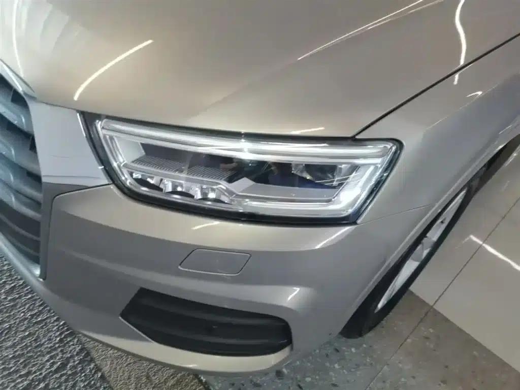 Audi Q3 2018 30th Anniversary Edition 35 TFSI Fashion Model — миниатюра 18