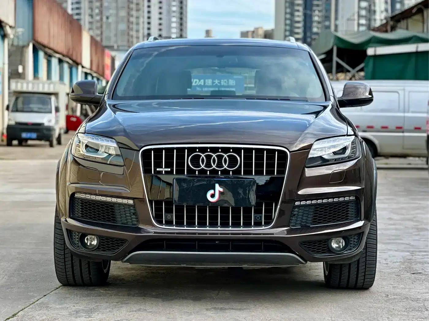 Audi Q7 2011 3.0 TFSI Exclusive Model 200kW — миниатюра 2