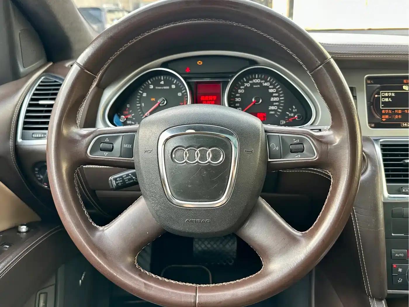 Audi Q7 2011 3.0 TFSI Exclusive Model 200kW — миниатюра 13