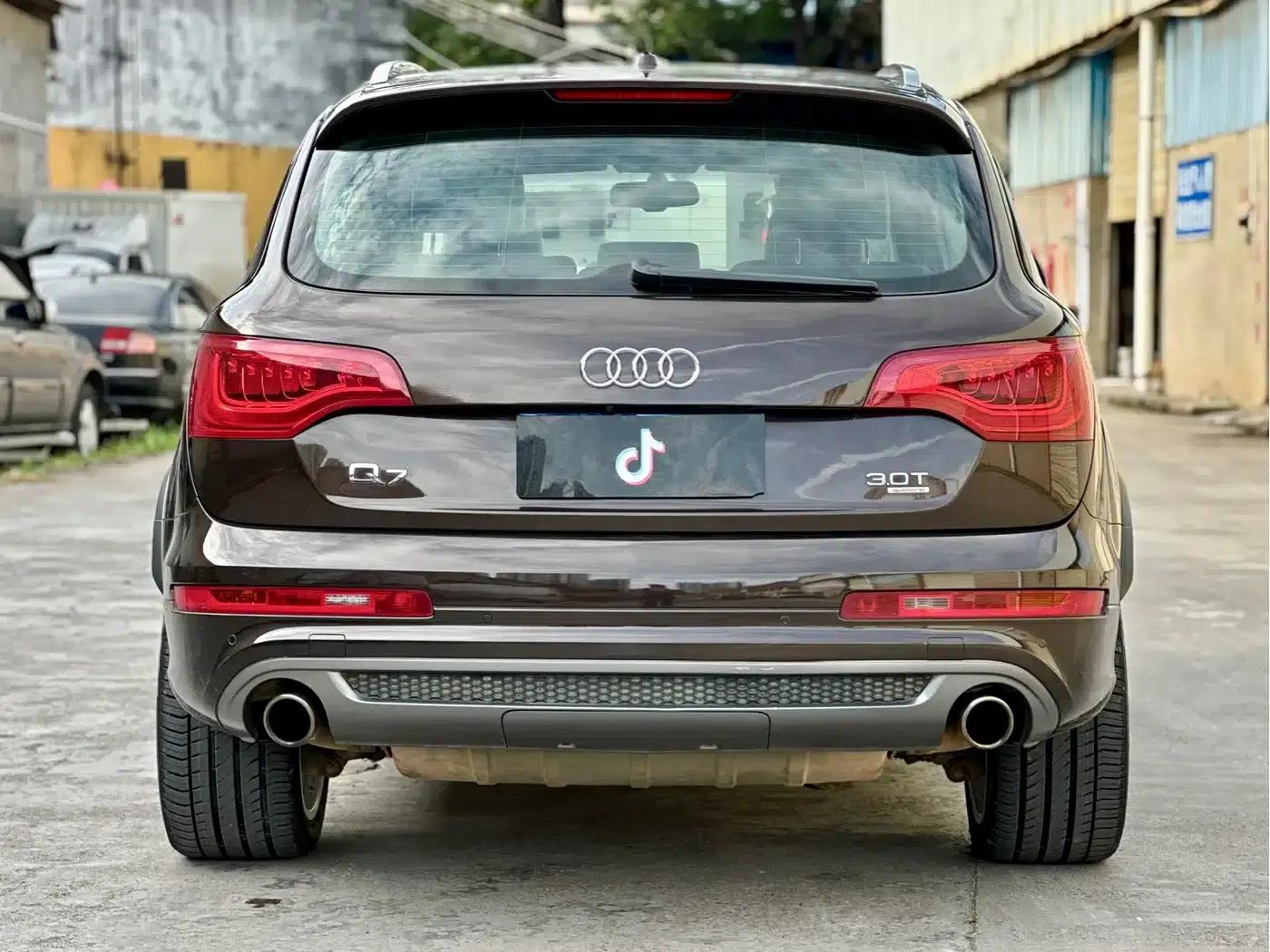 Audi Q7 2011 3.0 TFSI Exclusive Model 200kW — миниатюра 5