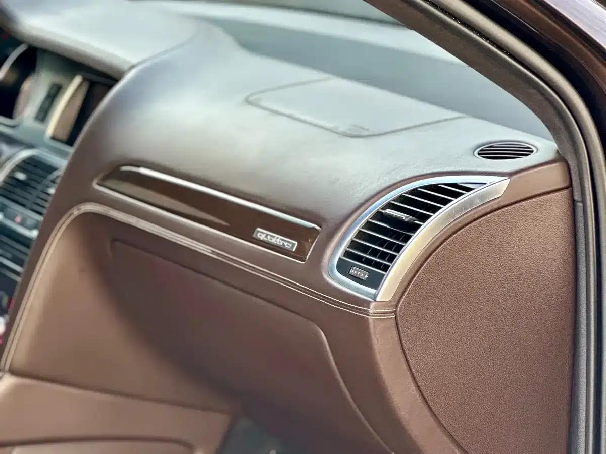 Audi Q7 2011 3.0 TFSI Exclusive Model 200kW — миниатюра 45